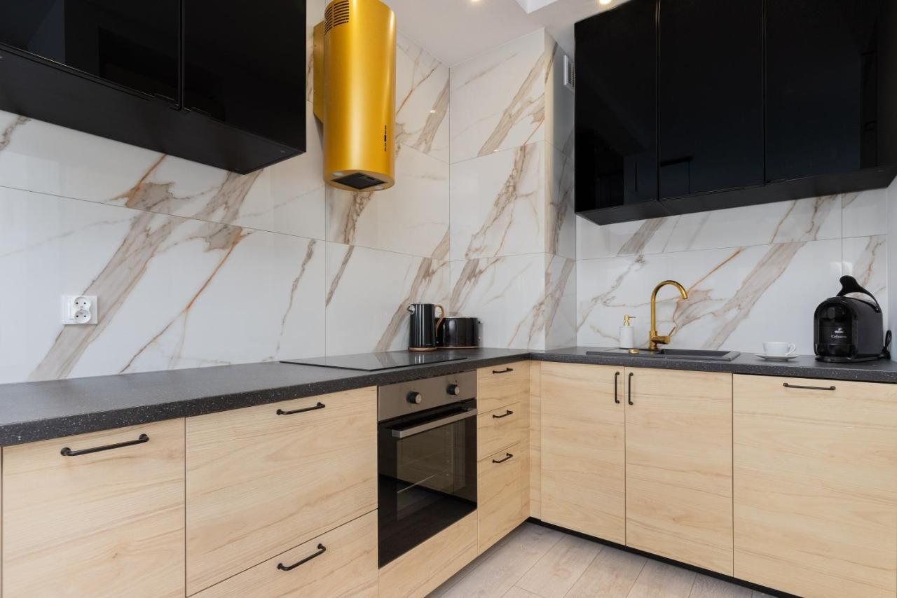 Ostoya Pucka Apartament By Noclegi Renters Ngoại thất bức ảnh